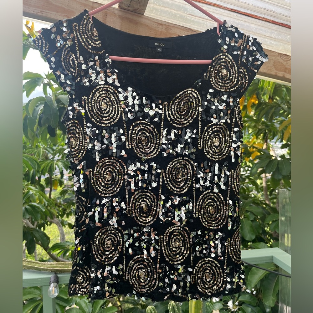 Millau sequin top